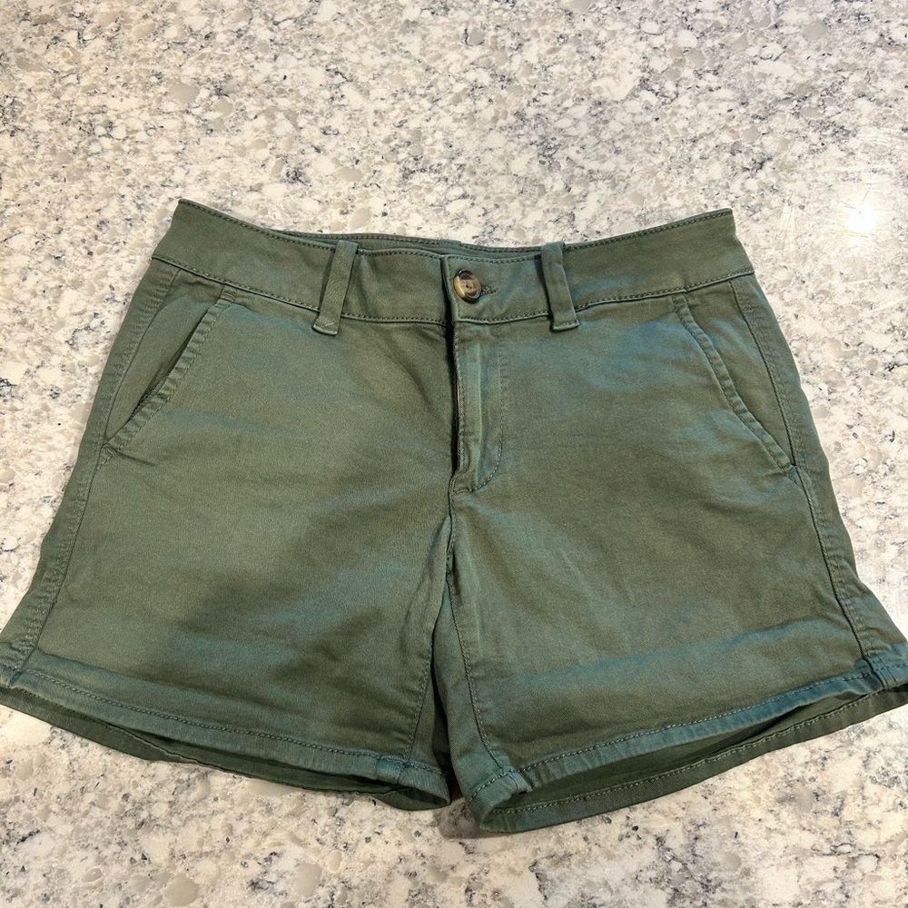 American Eagle Outfitters Olive Cargo Shorts